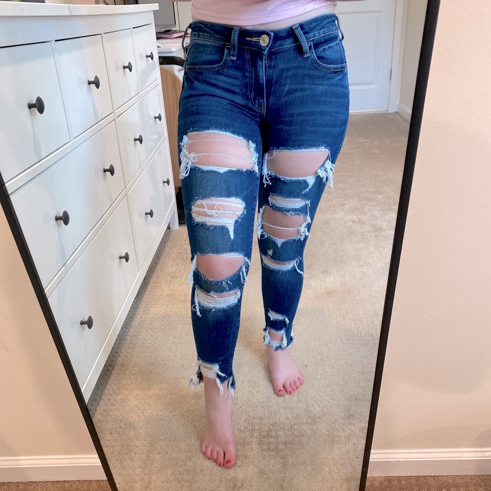 American Eagle Ripped Crop Jeans / Jeggings